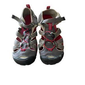 KEEN Womens Gray Red Waterproof Round Toe Flat Outdoor Sandals Size 7